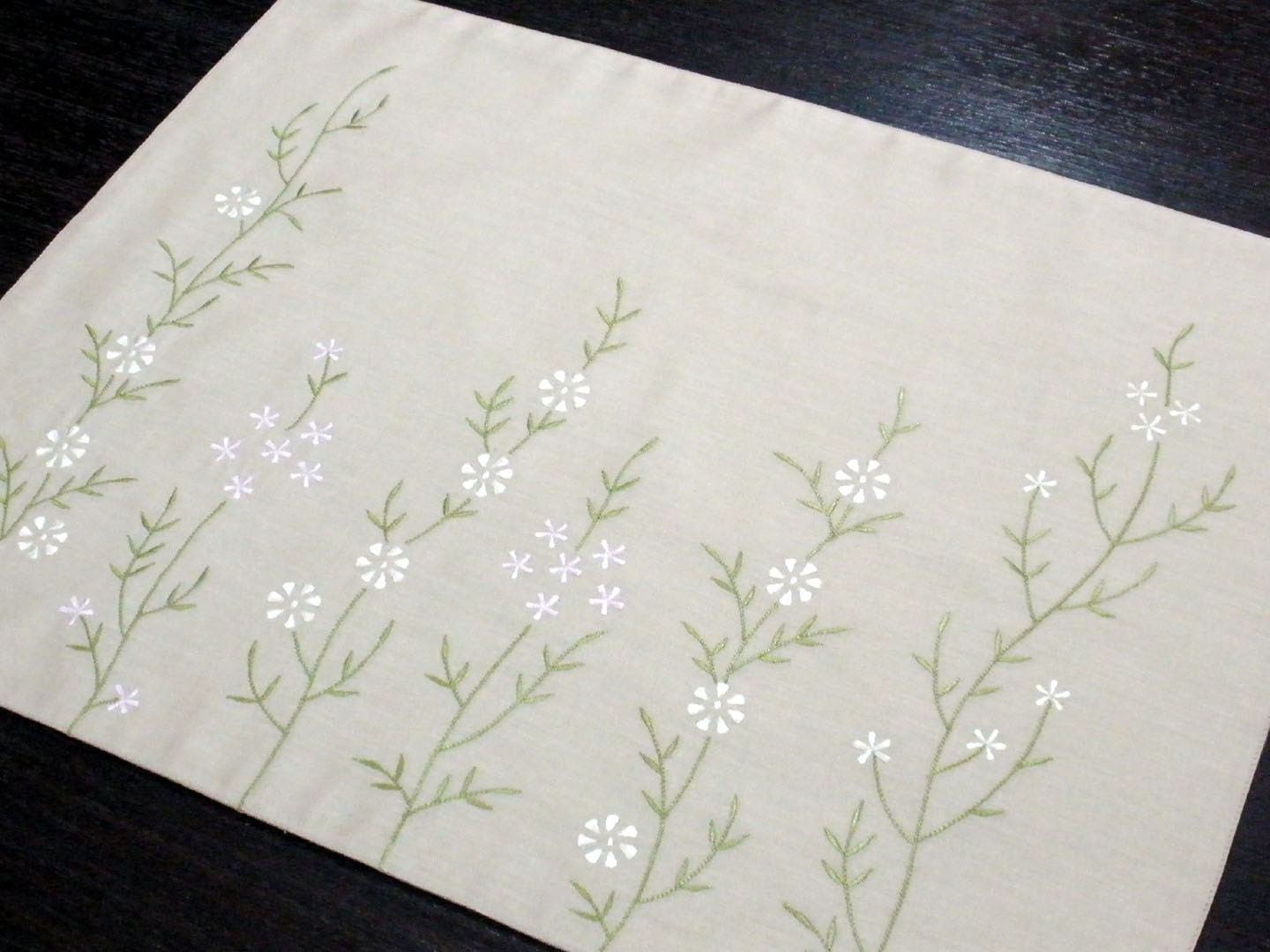 Flower Placemats Linen Placemats Set of 4 Beige Linen White