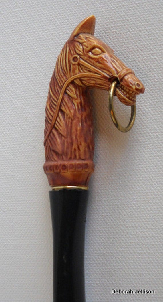 Vintage Horse Head Shoe Horn. by ScrappyDees on Etsy