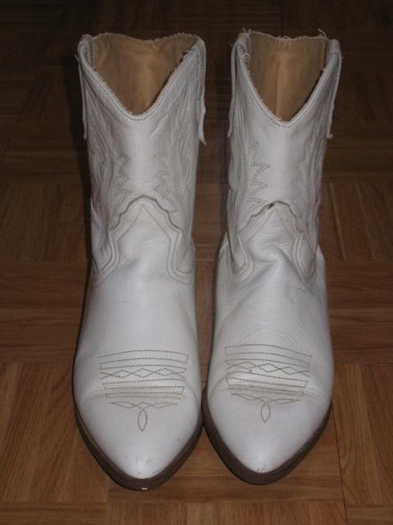 Items similar to Vintage MADE IN MEXICO genuine WHITE LEATHER cowboy BOOTS women's shoes size 9