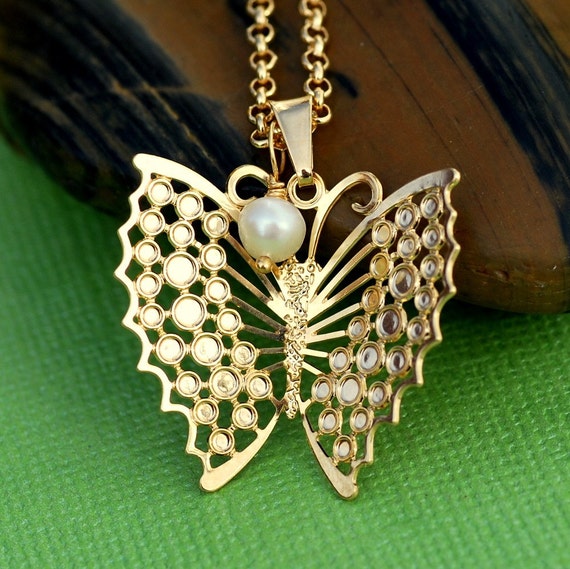 Items similar to Pearl Wings Butterfly Necklace - Freshwater Pearls and ...