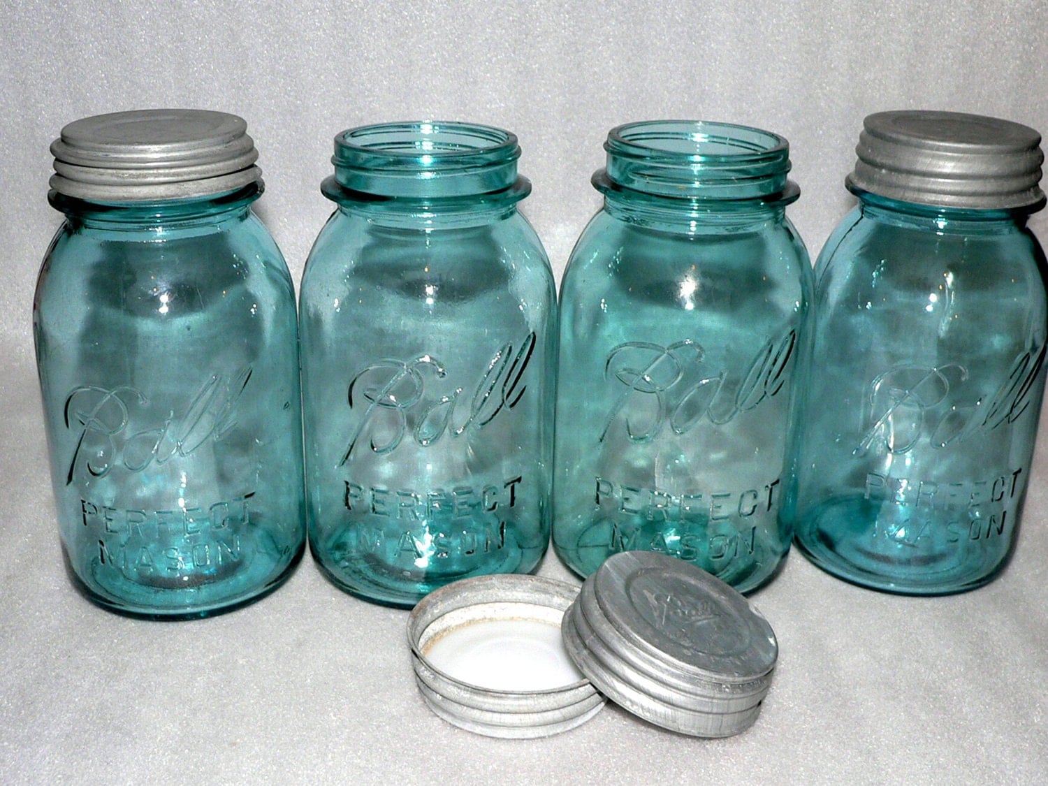 4 Vintage Blue Ball Mason Quart Jars Lids Wedding Vases