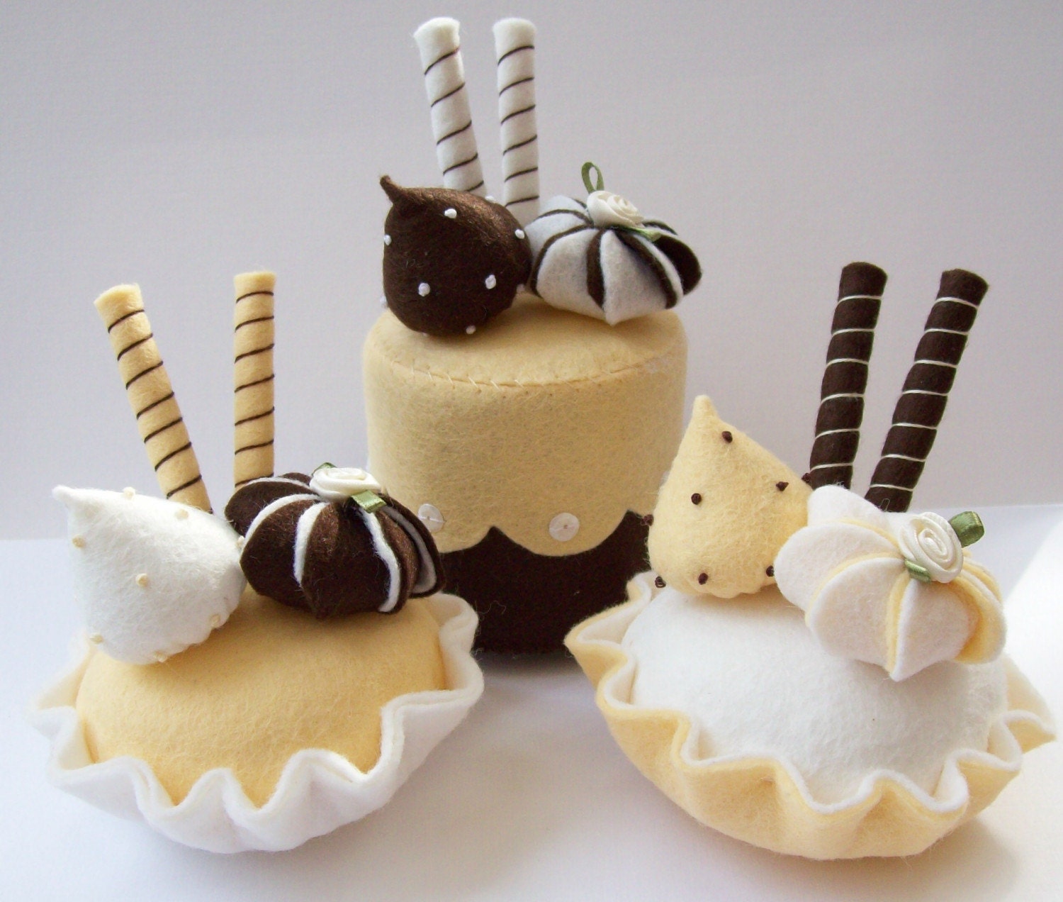 Set of 3 Beautiful Felt Food Cakes butterscotch and