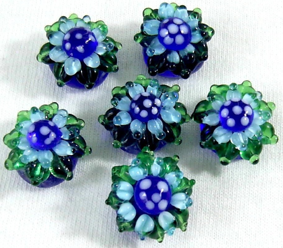 Pair 2 pieces Fused Glass FLOWER Beads Realistic Lampwork