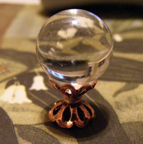 Prophesy / Crystal ball as seen in Harry Potter