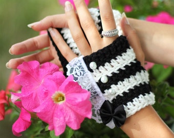 Alice in Wonderland Fingerless Gloves in Black and White Stripes