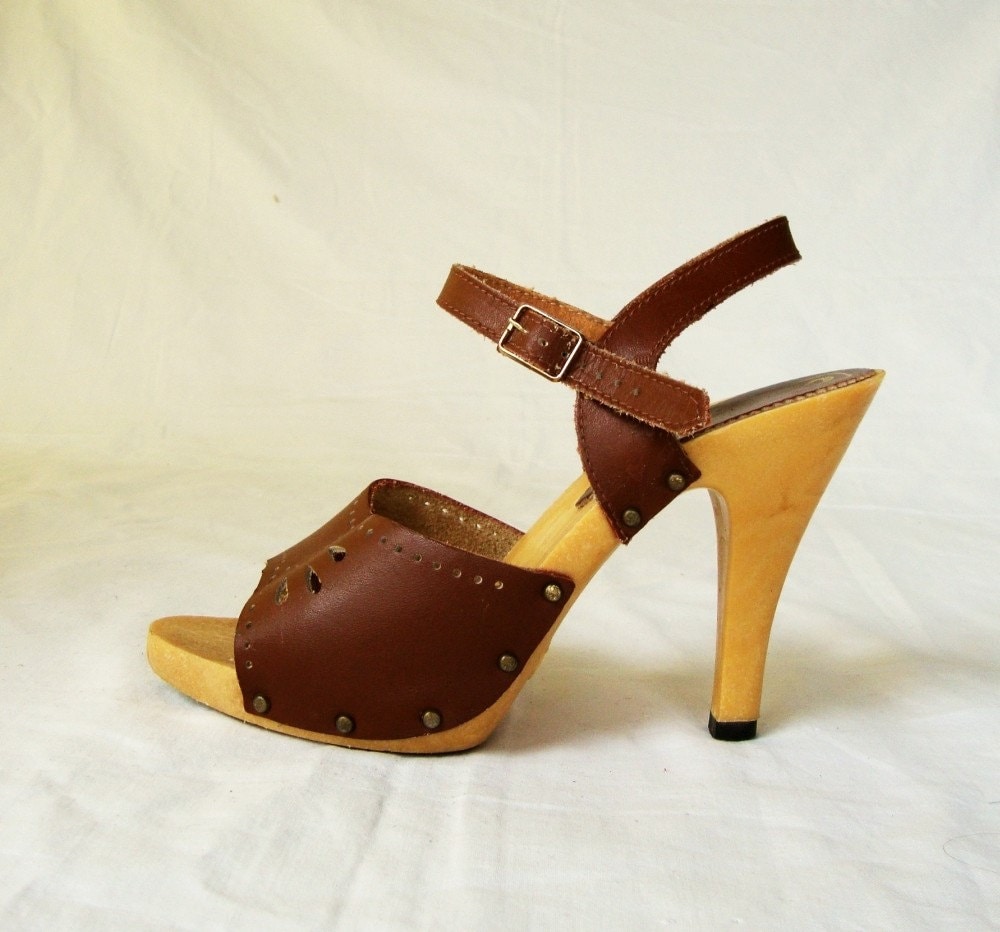 womens croc golf shoes