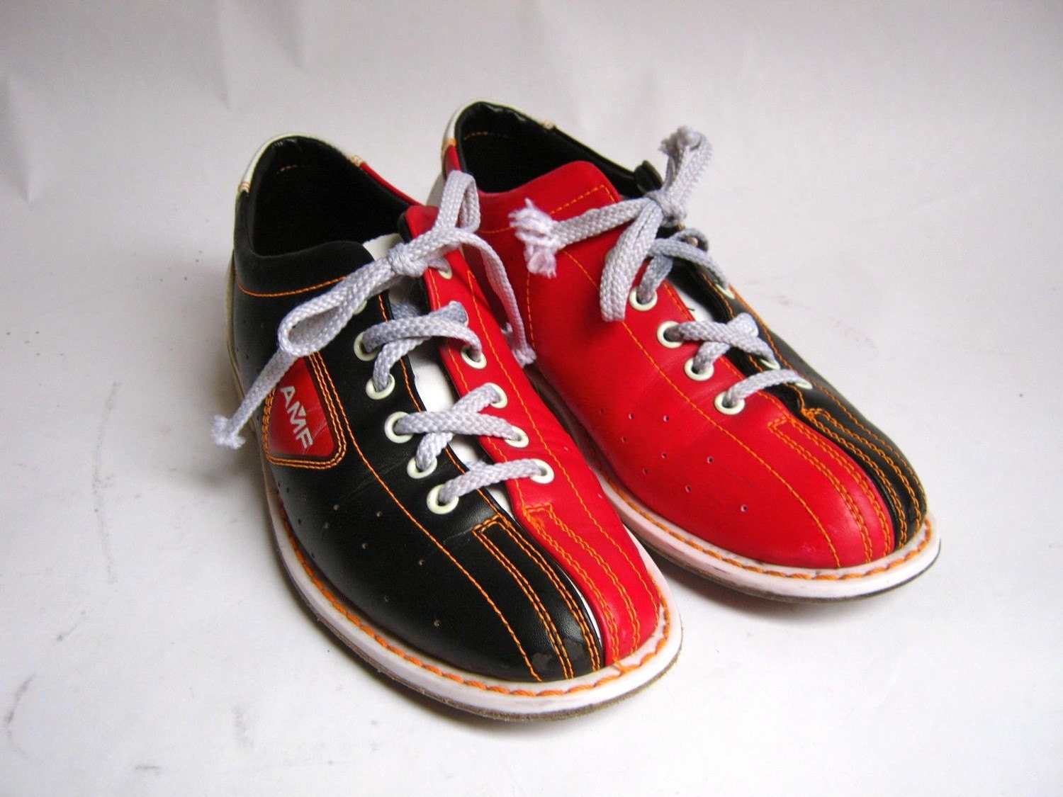 bowling shoes womens