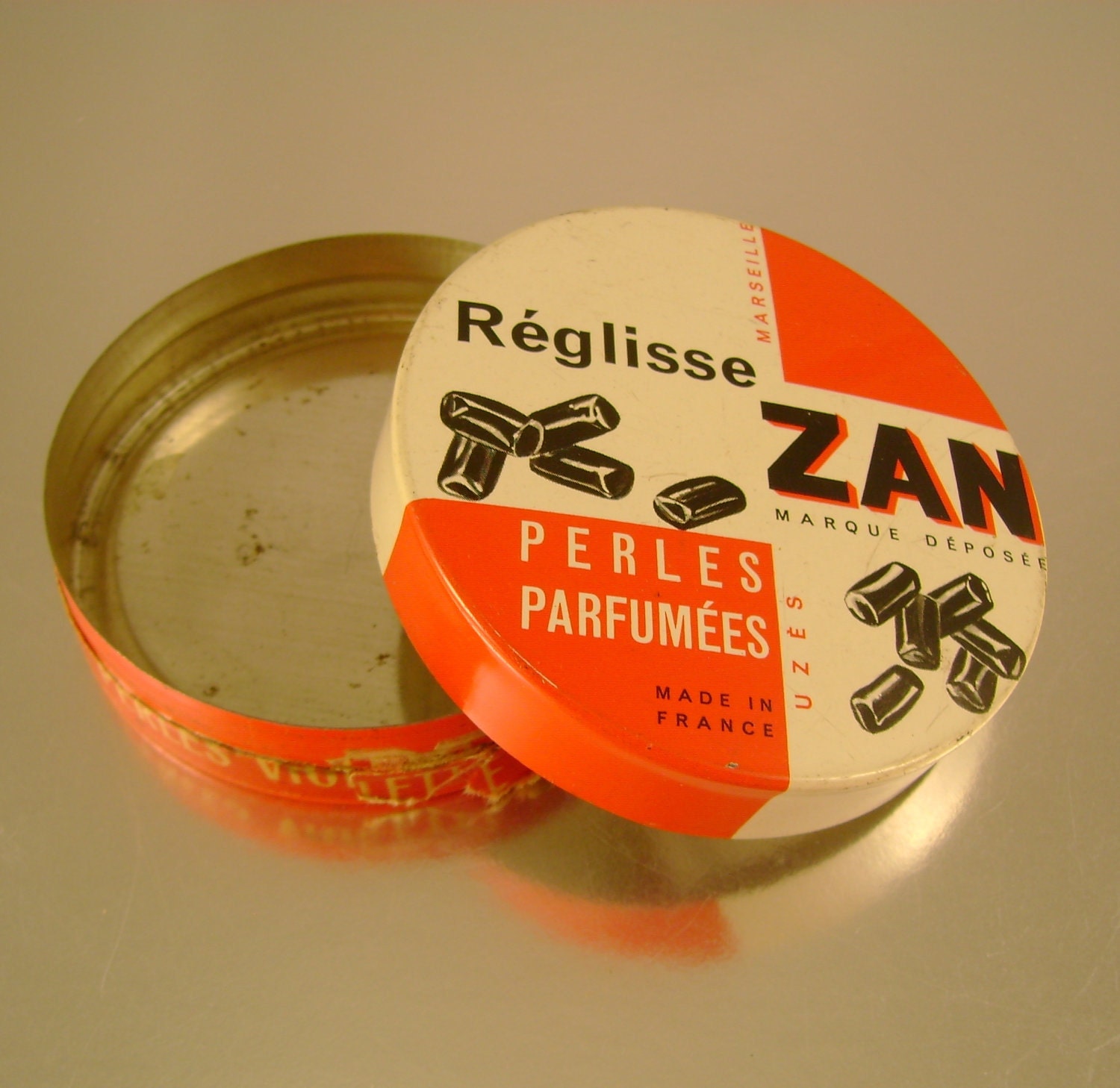 Vintage French Licorice Candy Tin Reglisse Zan