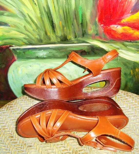 yoyo sandals