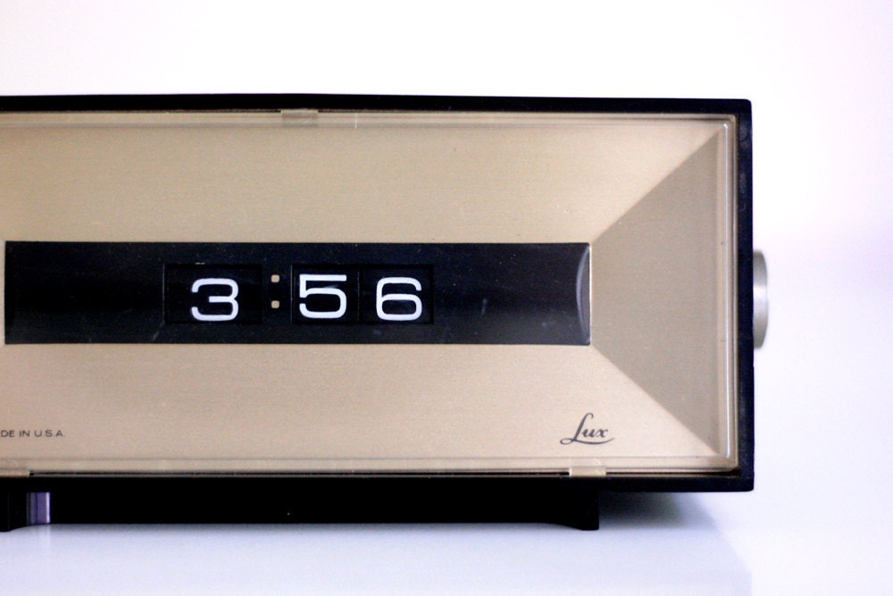 Vintage Lux Flip Clock