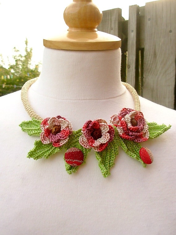 Red crochet 3d flower necklace choker floral cotton red