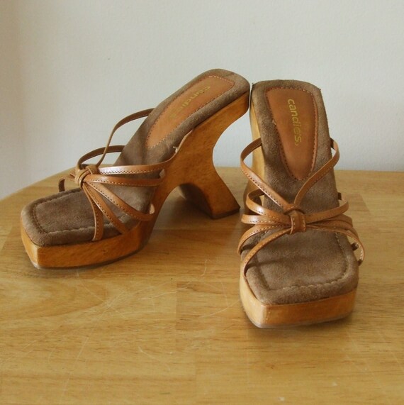 Vintage CANDIES Sandals Great Wood Soles Size by maxandollies