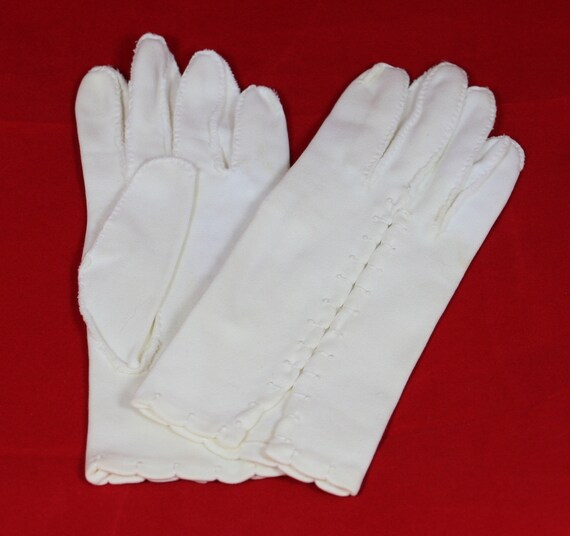 Vintage Gloves Women's White Cotton Wrist Length Dress