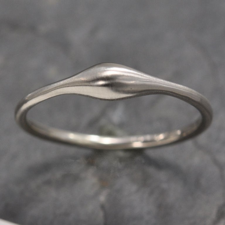 Wave Ring 14k white gold