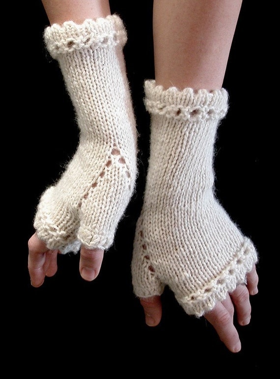 Items similar to Victorian Gauntlets Knitting Pattern on Etsy