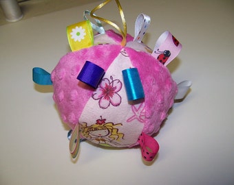 Tag Ball toy for Baby 5" Dia. Infant Toy pdf pattern with instant Download e-file
