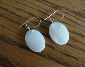 crazy ad stream 14k earwires Beautiful Mother of Pearl earrings