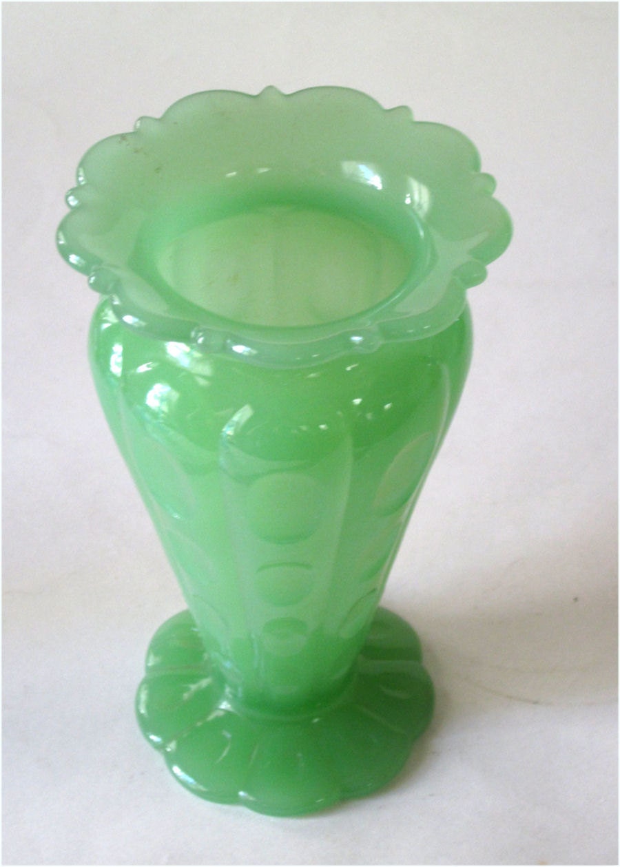 1920s Fenton Art Glass Jade Or Jadite Thumbprint Art Deco