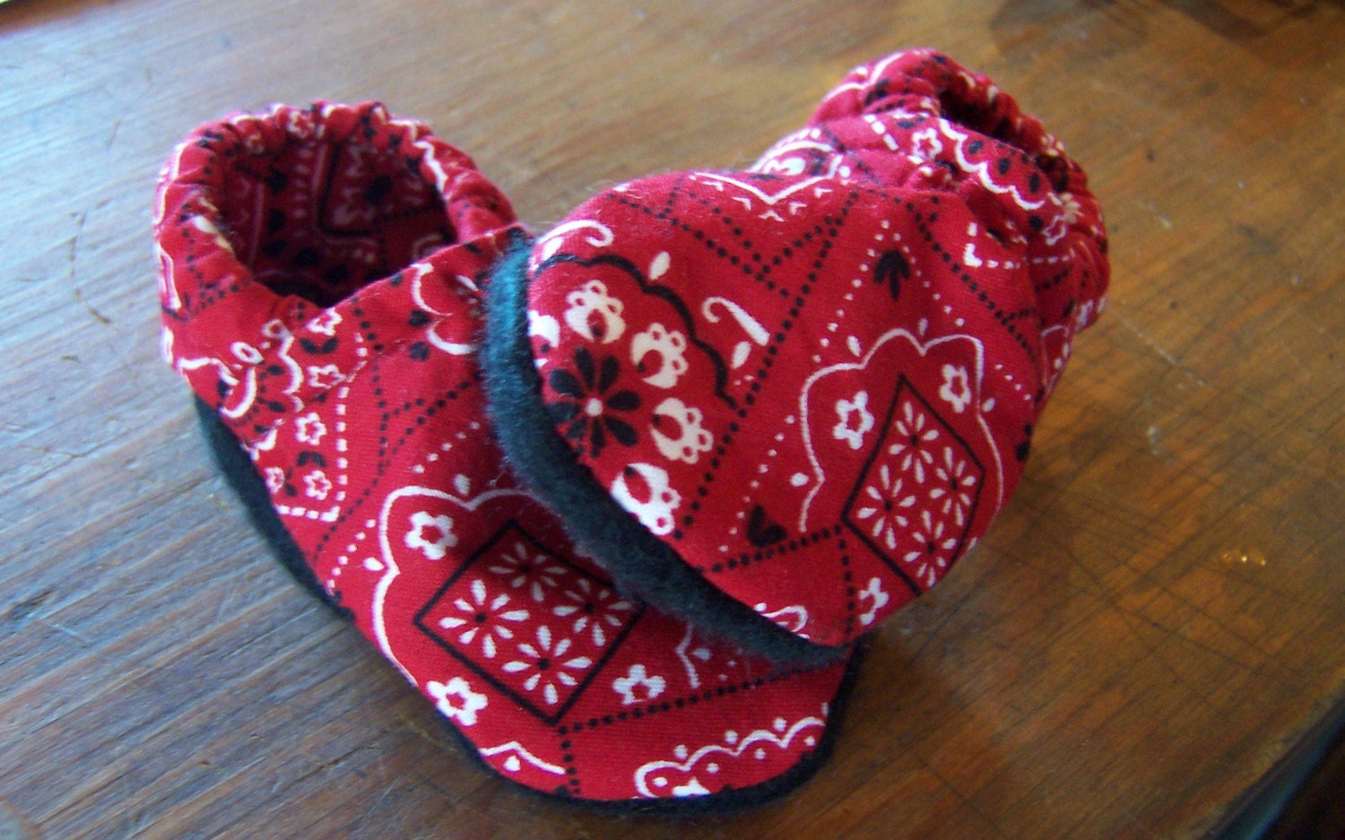 Red Bandana Fabric Newborn Soft Shoes