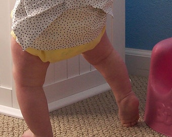 Kimono Sweet Bottoms yellow diaper cover with black polka dot bow - Baby girl sizes 0-18 months