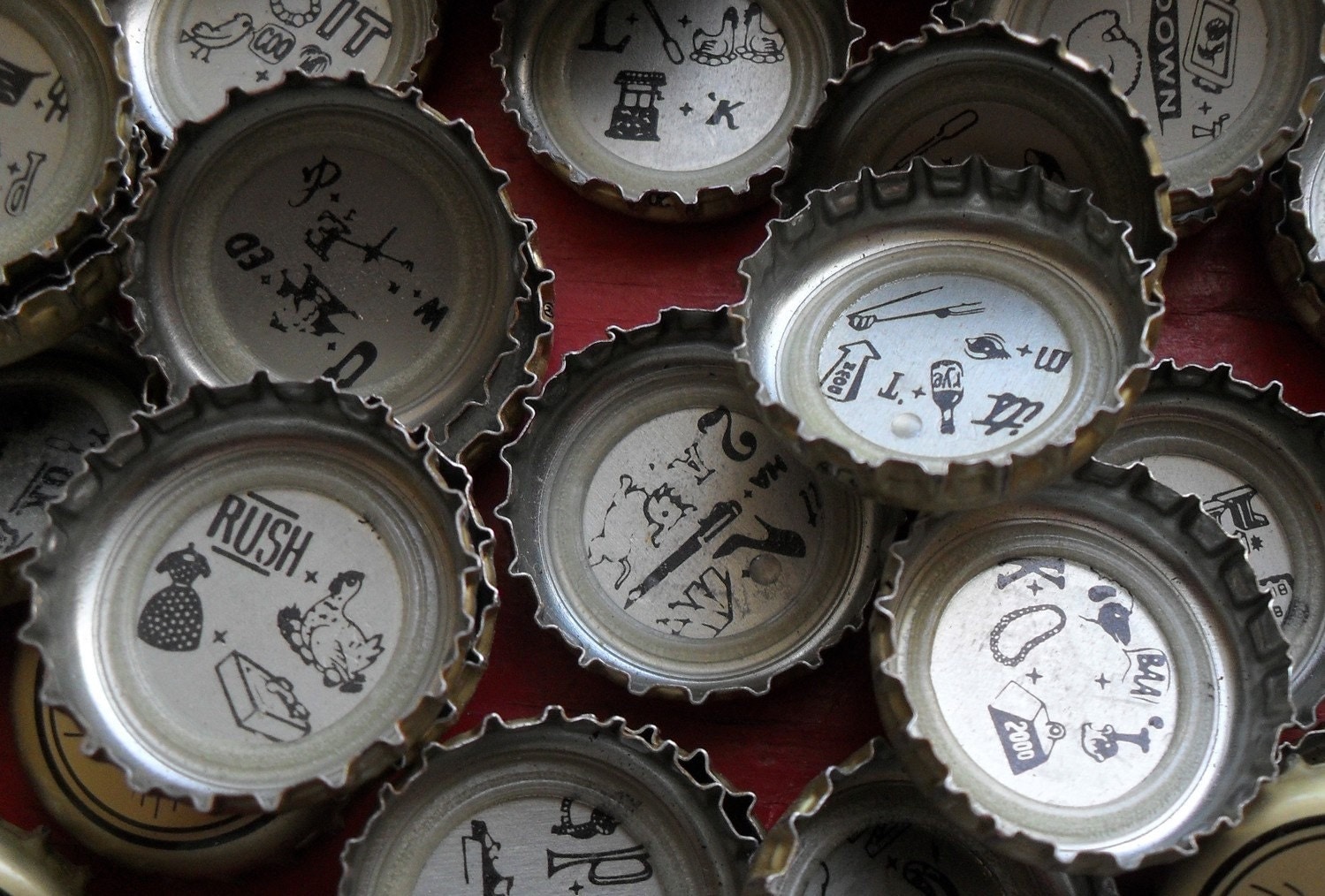 186 Lucky Lager Beer Bottle Cap Puzzles
