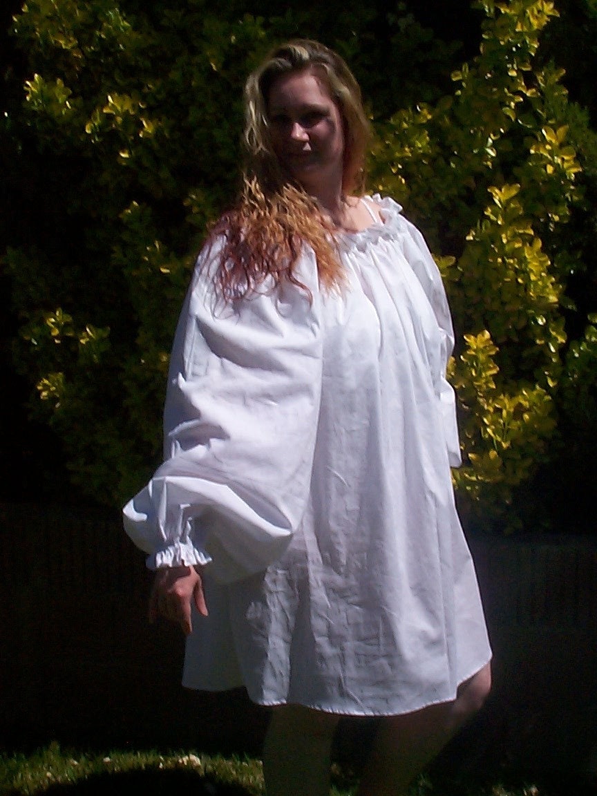 Renaissance Wench Pirate Faire Blouse Short by WonderfullyMadeGarb