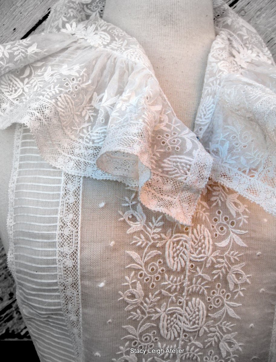 Victorian Lace Ruffled Dickie