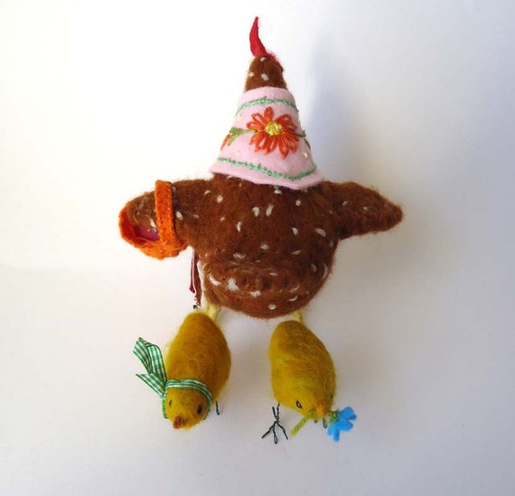 Needle Felted Animals Spring Chicken and Chicks By Miss