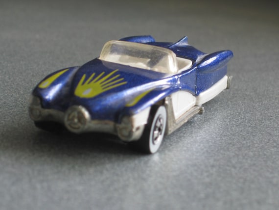 hot wheels mercedes 6x6