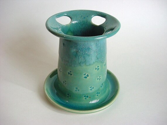 stoneware toothbrush holder
