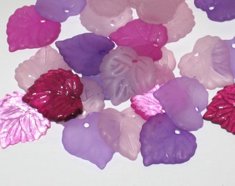 30 Acrylic Leaf Beads 15mm Lilac Mix