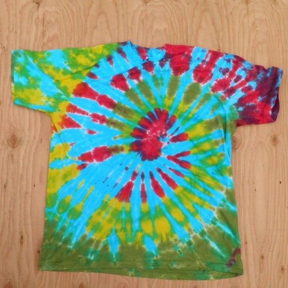 Green Blue Yellow and Red Spiral Tie Dye T-Shirt by madebyhippies