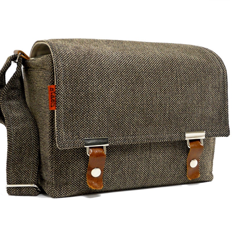 Medium DSLR camera bag with padded insert brown by MooseAndPine
