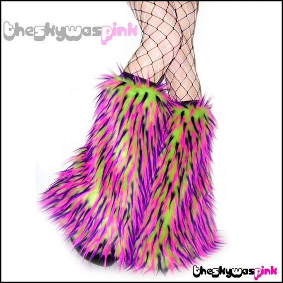 FLUFFIES UV Reactive Monster Fur Hot Pink Purple by TheSkyWasPink