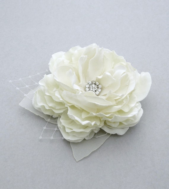 Bridal flower fascinator hair clip Lauren