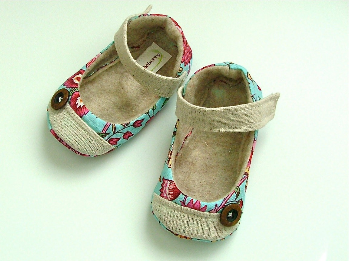 turquoise baby shoes
