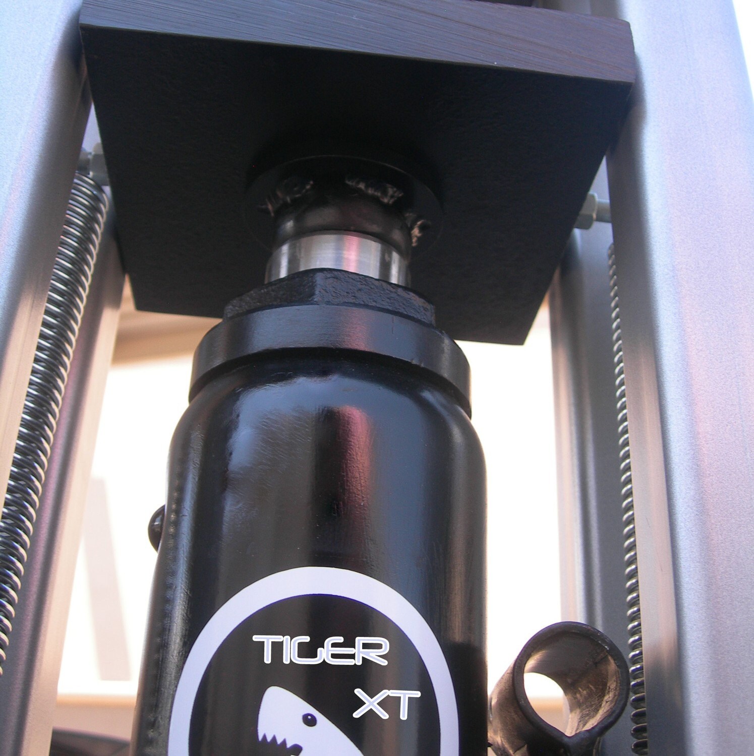 HYDRAULIC PRESS for Jewelry Making / Metal Smithing / Jewelry