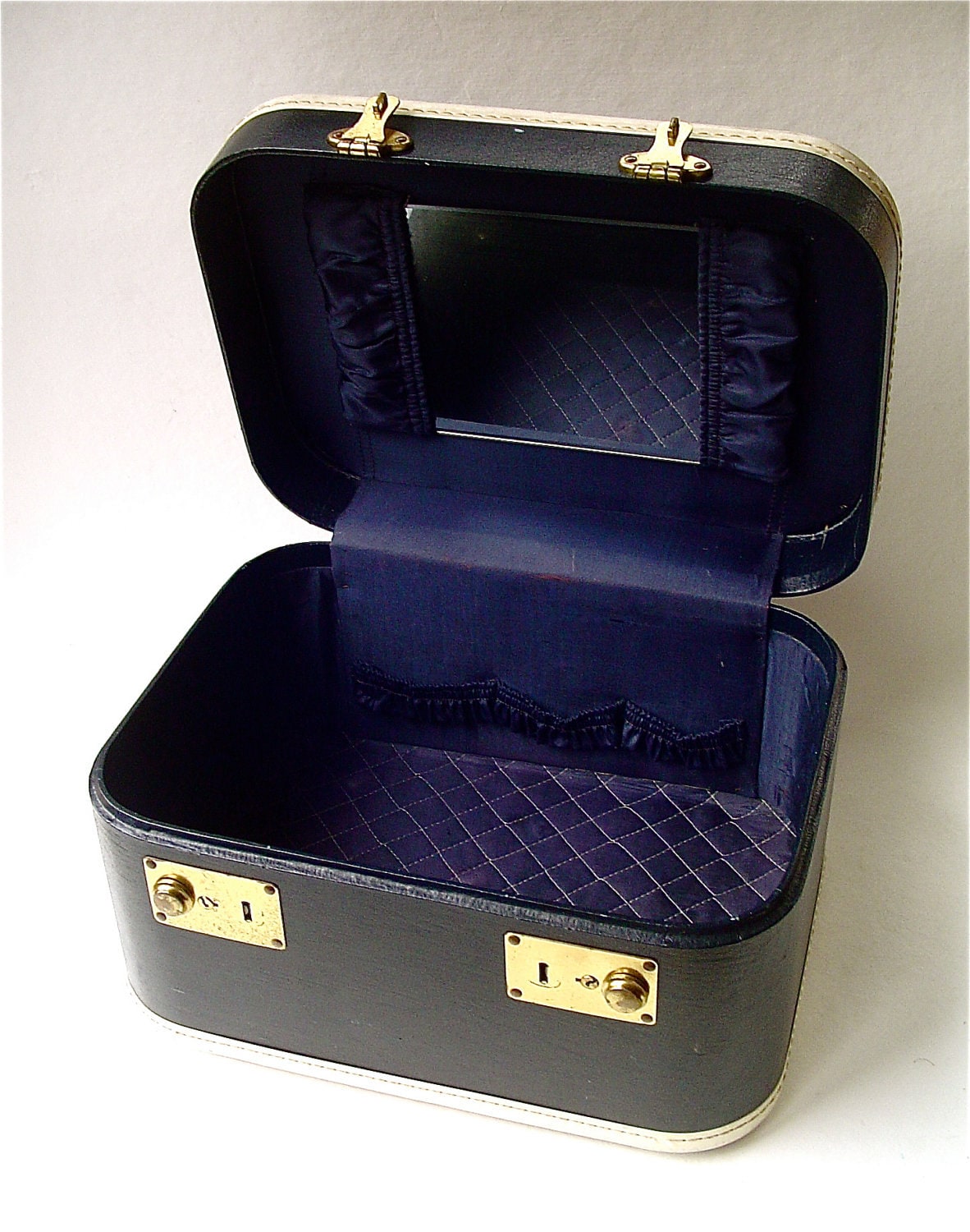 40s vintage Midnight Blue Train Case