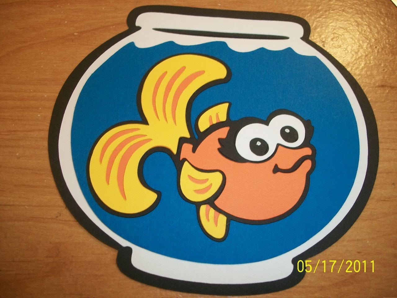 Dorothy in her fish bowl