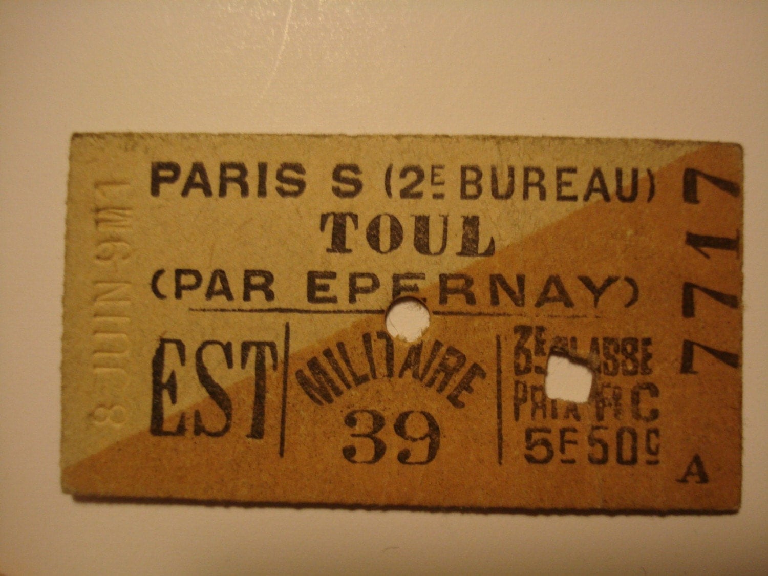 train tickets paris