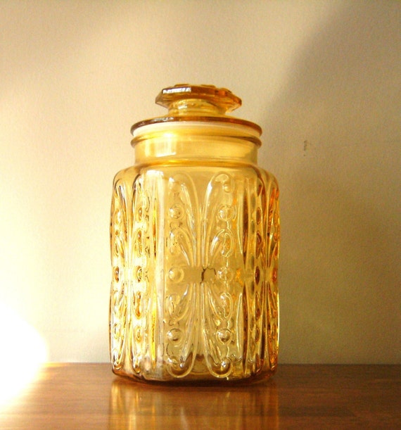 Gorgeous Vintage Amber Glass Cookie Jar by jwhite2 on Etsy