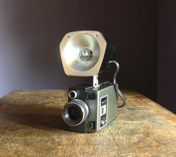 Vintage Kodak Instamatic M18 .. Super 8 Movie Camera