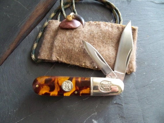 Pocket knife cozy hand sewn wool for your rough rider by rekamepip