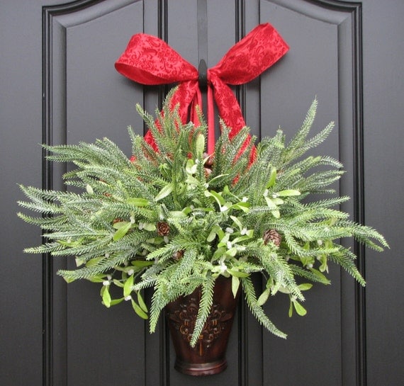 Door Decor Mistletoe Christmas Evergreens by twoinspireyou