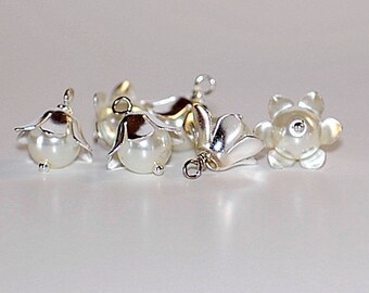 Free Ship Pearl Blossom Charms