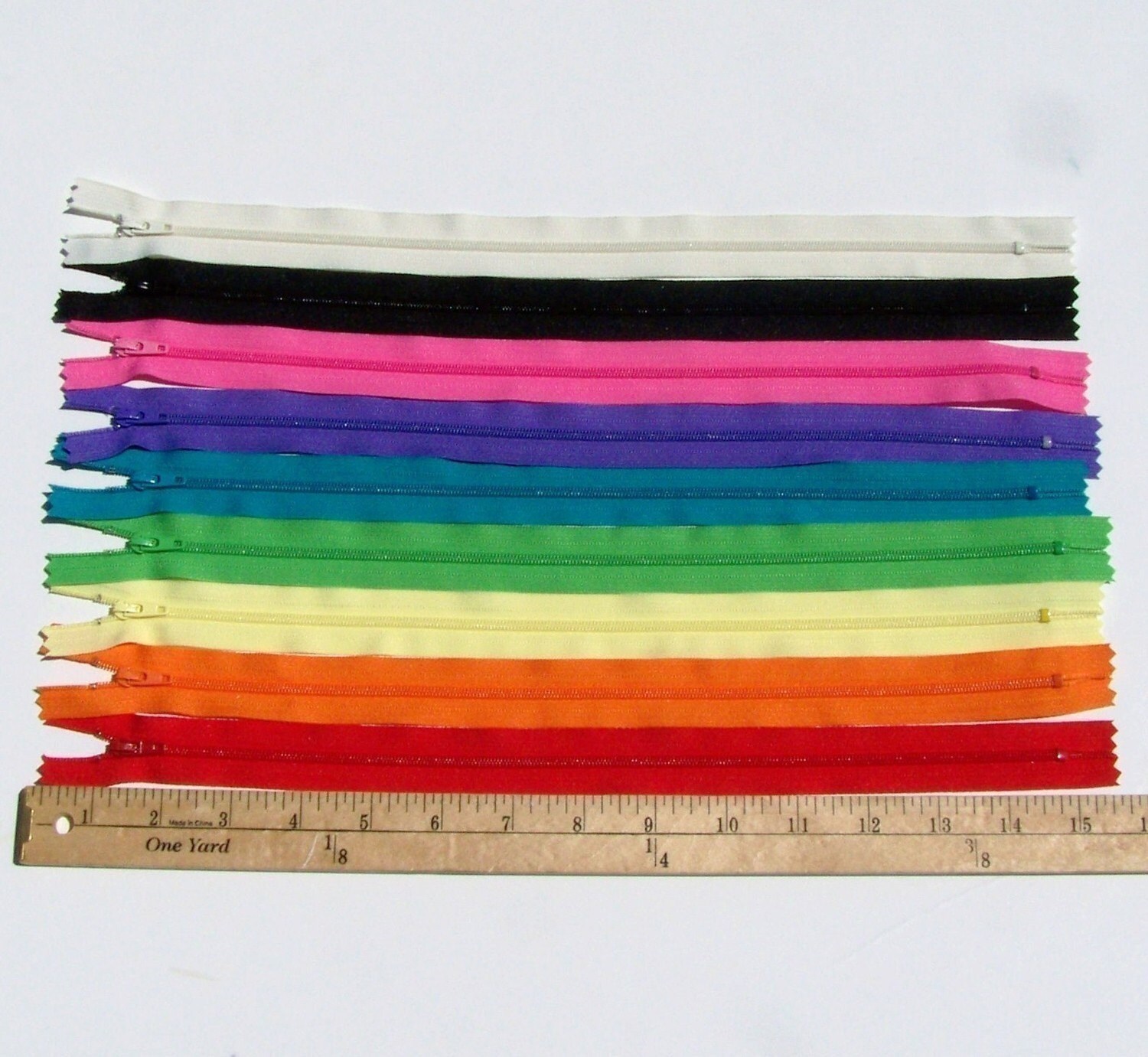 25 Assorted 14 Inch YKK Zippers by zipit on Etsy
