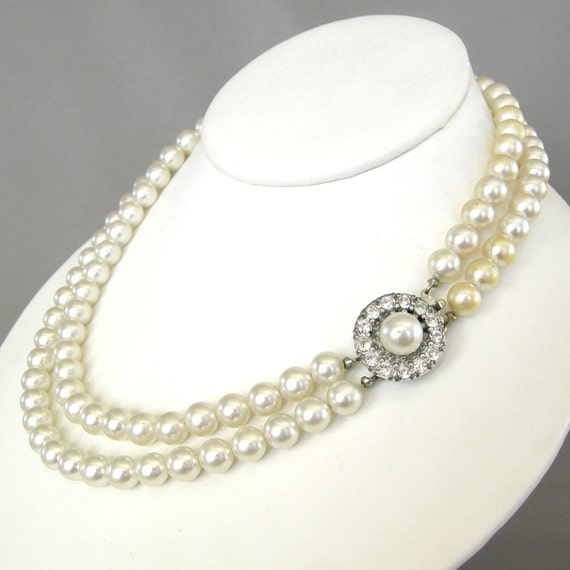 Vintage double strand cream glass pearl necklace by tonightinparis