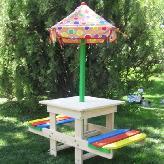 Items similar to Kids' Picnic Table with Working Umbrella ...