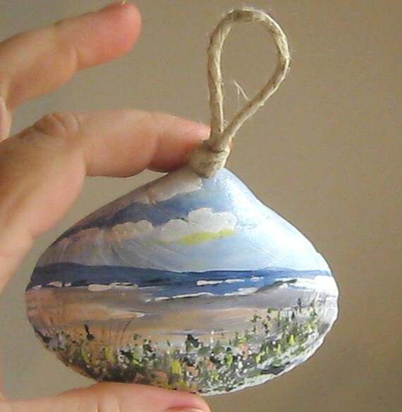 Hand painted sea shell art