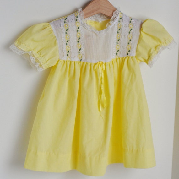 Vintage Toddler Yellow LACE Bodice Dress 18 to 24m